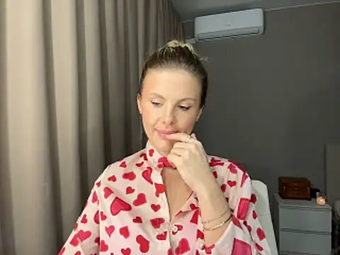 sirena124's cam snapshot