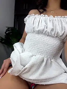 GoodGirlGoneXXX live sex cam