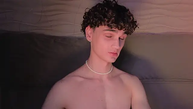 adam_21cm__ live sex cam