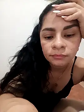 luna_pinky's cam snapshot