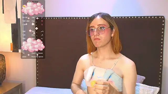 seraphine_star live sex cam