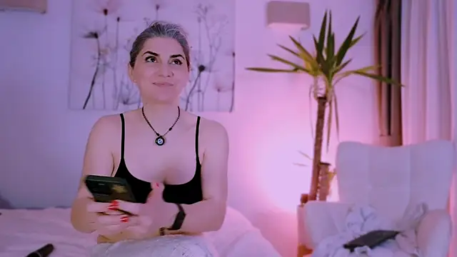 lunagosmile's cam snapshot