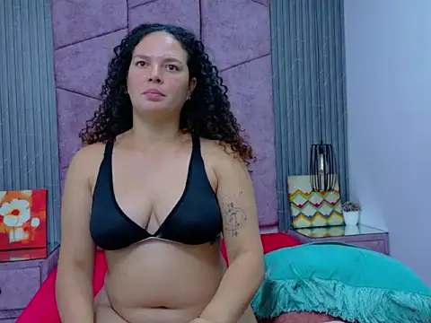 ZamanthaJhones's cam snapshot