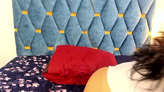 Sofia_ll's cam snapshot