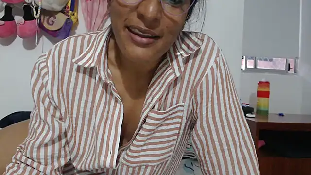 kateleyagrey's cam snapshot