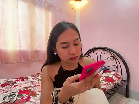 Mira_Janee live sex cam