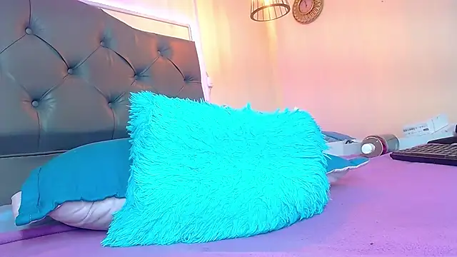 Kim_clark1's cam snapshot