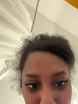 Your_Paris live sex cam