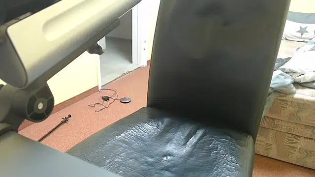 k74robert live sex cam