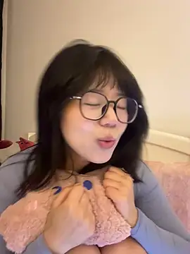 Ella-AAAAA live sex cam