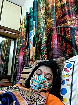 Ratna-777 live sex cam