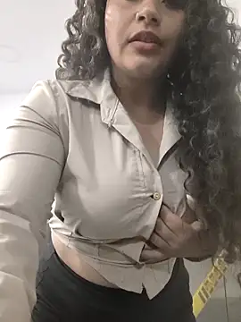 Yaya_watson live sex cam