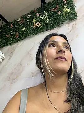 Cami_Leon2 live sex cam