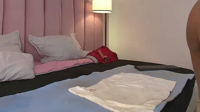 HallyBans live sex cam