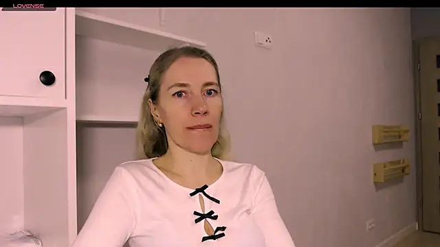 Javelinka's cam snapshot