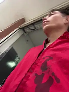 santiObrero live sex cam