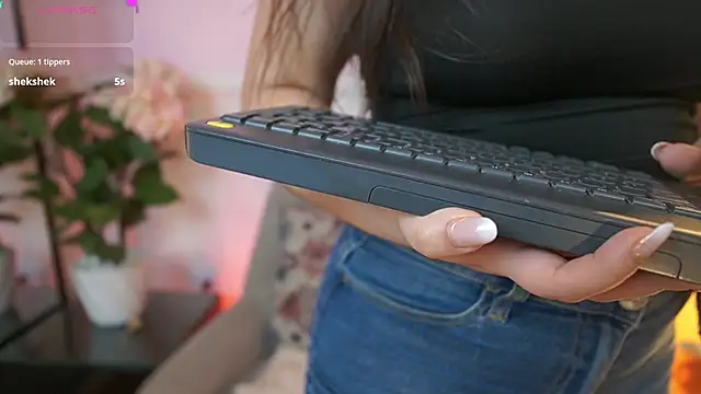 MilaCrave live sex cam