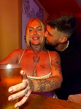 TravelMommyBlair live sex cam