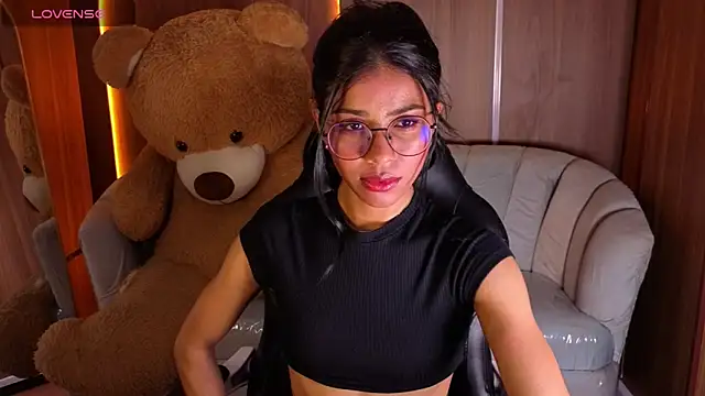 Alina_b_'s cam snapshot