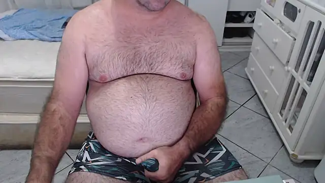 MysterBearMG live sex cam