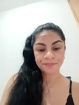 luna_pinky's cam snapshot