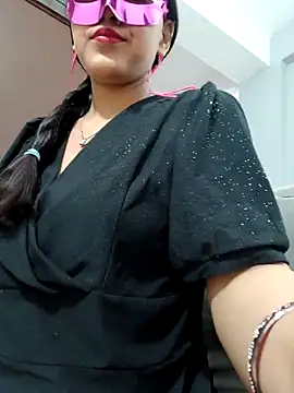 Shivani_hotty's cam snapshot