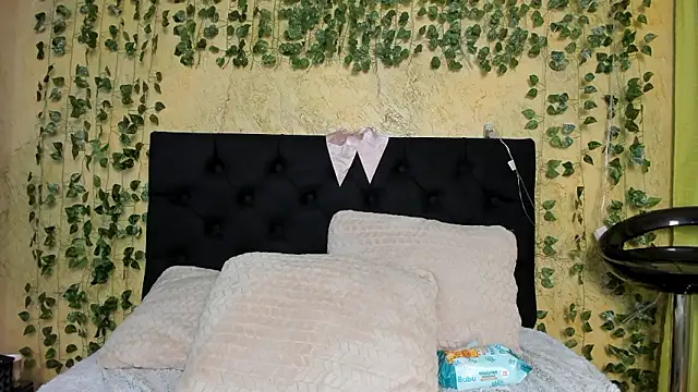 JeniferPowell_nm's cam snapshot