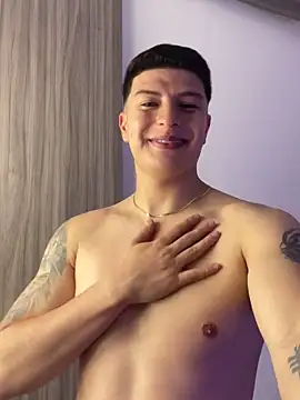 Goldenknight33 live sex cam