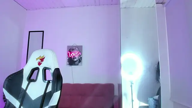 dahiaan_as's cam snapshot