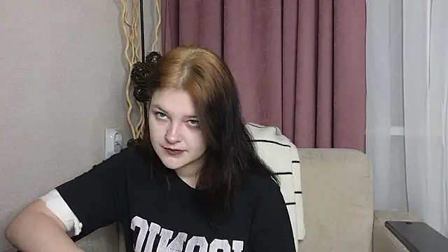 BevHanni's cam snapshot