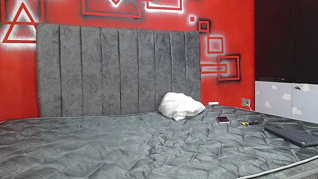 FerneyManti live sex cam