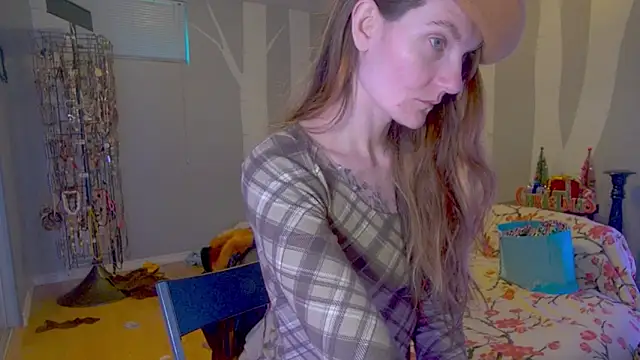 YourFavCanadianMILF live sex cam