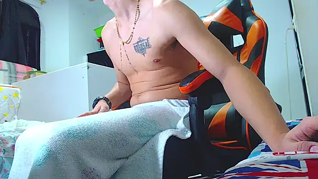 ADAM_HOT live sex cam