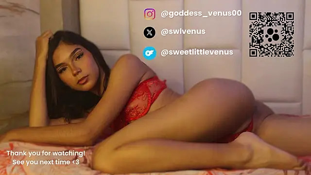 sweetlittlevenus live sex cam