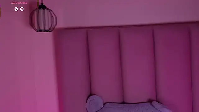 Dolcexx_'s cam snapshot