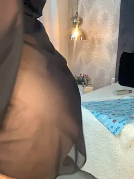 Auri__'s cam snapshot