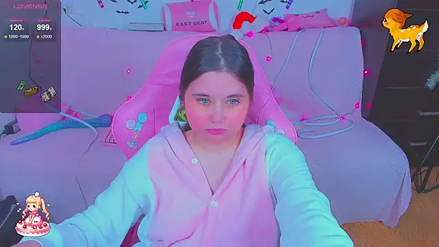 Lolisuccub's cam snapshot