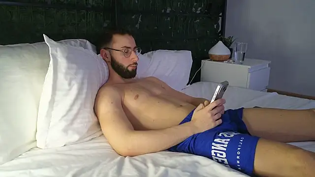 RyanStorm_'s cam snapshot