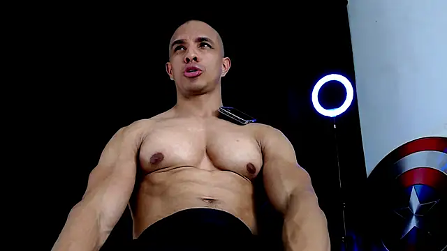 Antonywebb94's cam snapshot