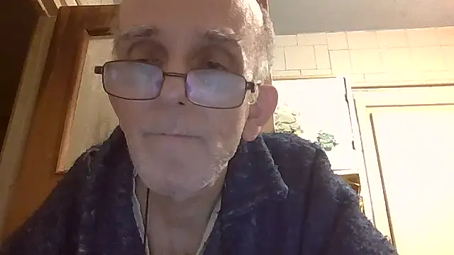 mariusica1@xh live sex cam