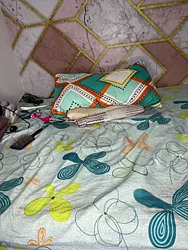 Amira_Malia live sex cam