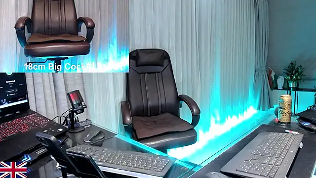 OnlineBossUK live sex cam