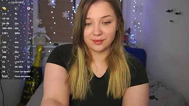 CuteSharloti live sex cam