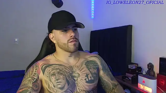 Ades_Lowe live sex cam