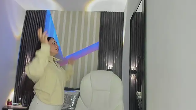 emily_layton live sex cam