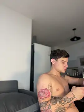 iam_sofia__'s cam snapshot