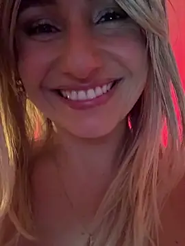 CarolinaLujan17's cam snapshot