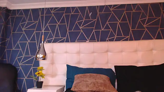 MarkOlsenn live sex cam