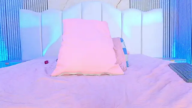 sh_malala's cam snapshot