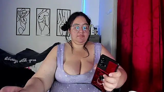 RubyPirsso18's cam snapshot